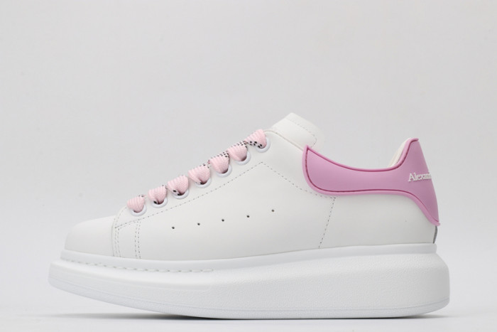 alex mcqu sneakers