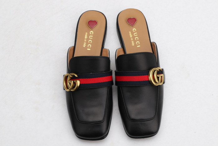 guc loafer