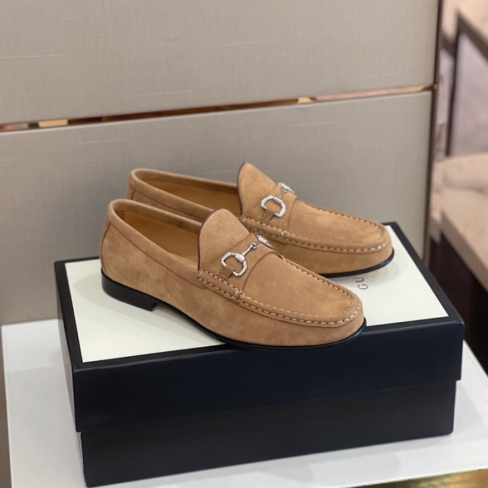 guc loafer