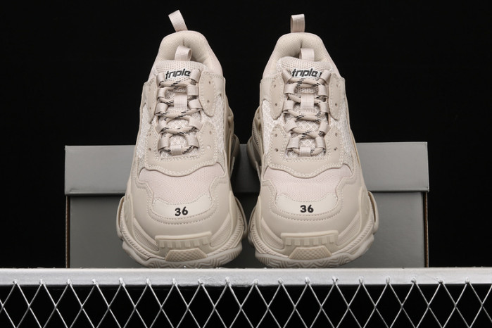 bl triple s trainers sneakers a111703