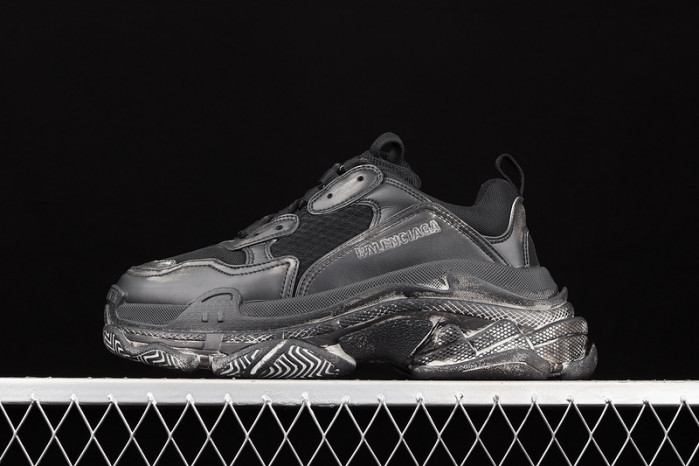 bl triple s trainers sneakers 082539