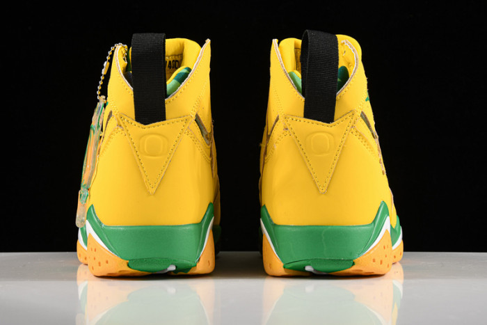 patta x air jordan 7 "oregon ducks" at3375-300
