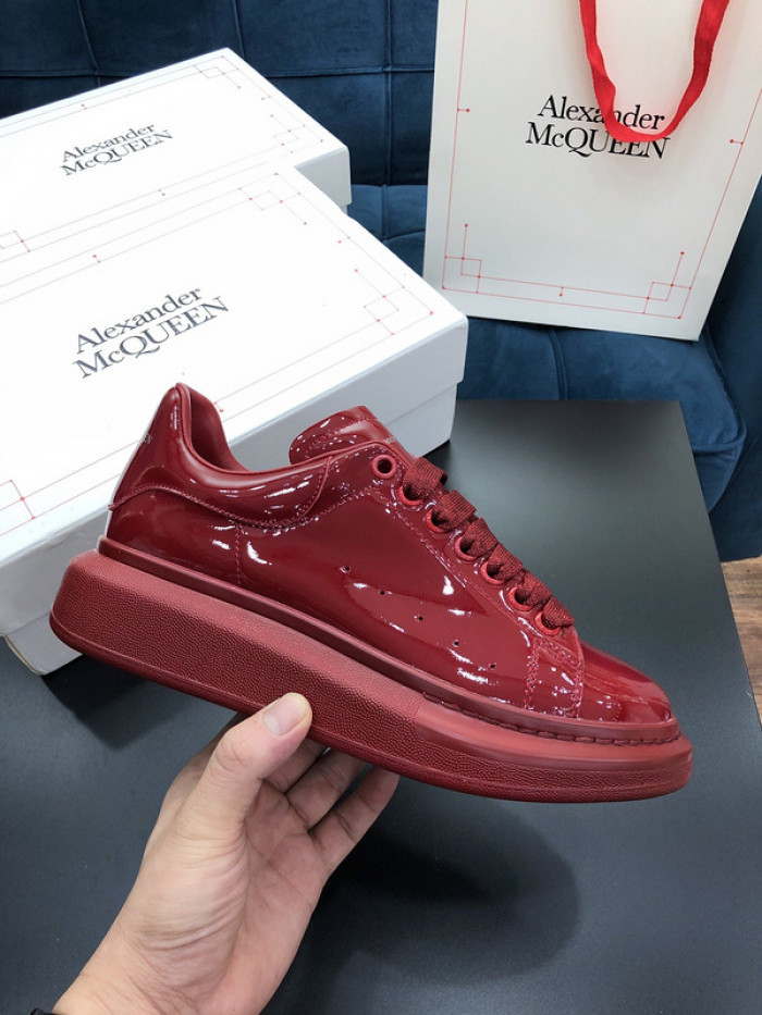 alex mcqu sneakers