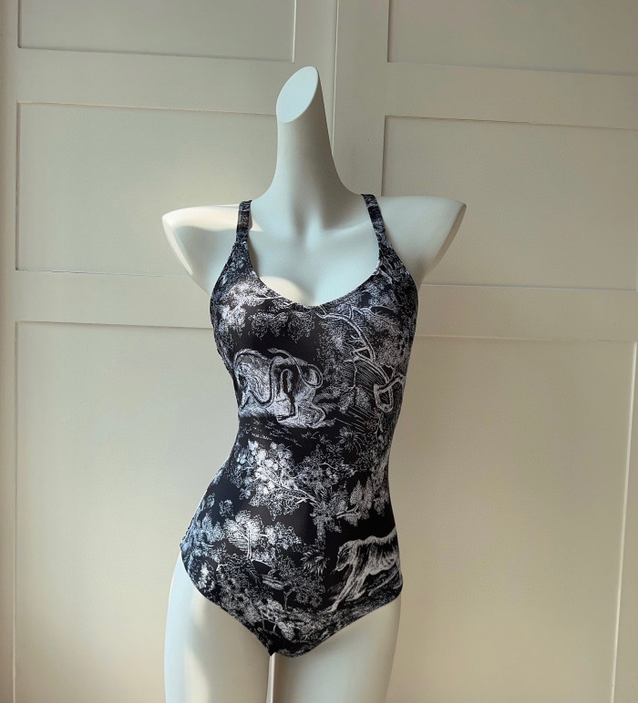 d1or swimsuit