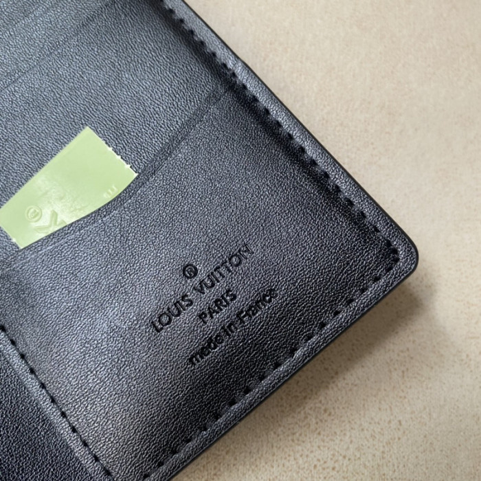 LOUI VUITTO WALLET 11×8CM