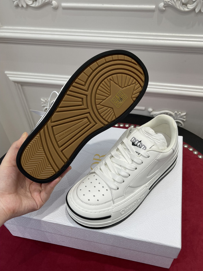 dr trainer sneaker