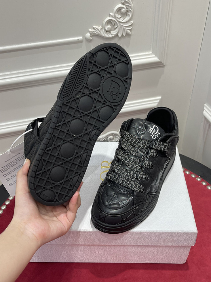 dr trainer sneaker