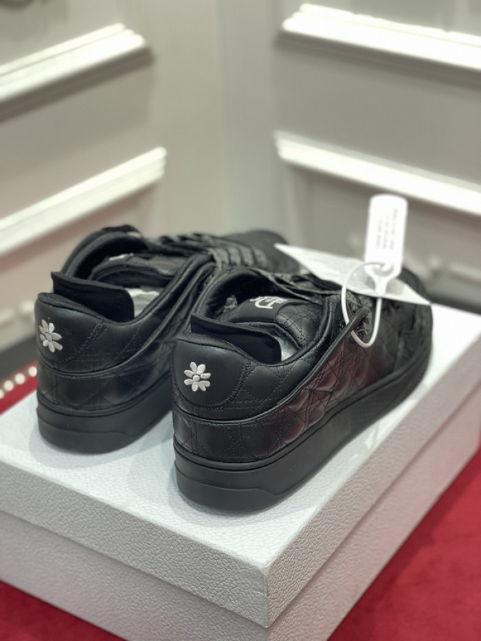 dr trainer sneaker