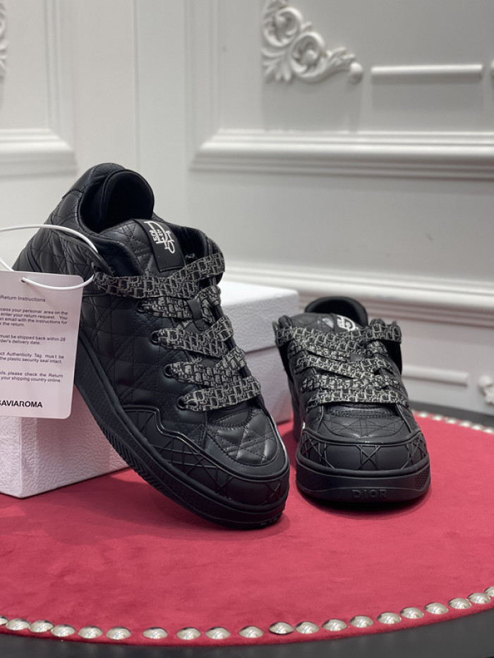 dr trainer sneaker