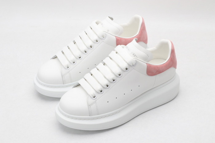 alex mcqu sneakers