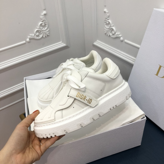 dr trainer sneaker