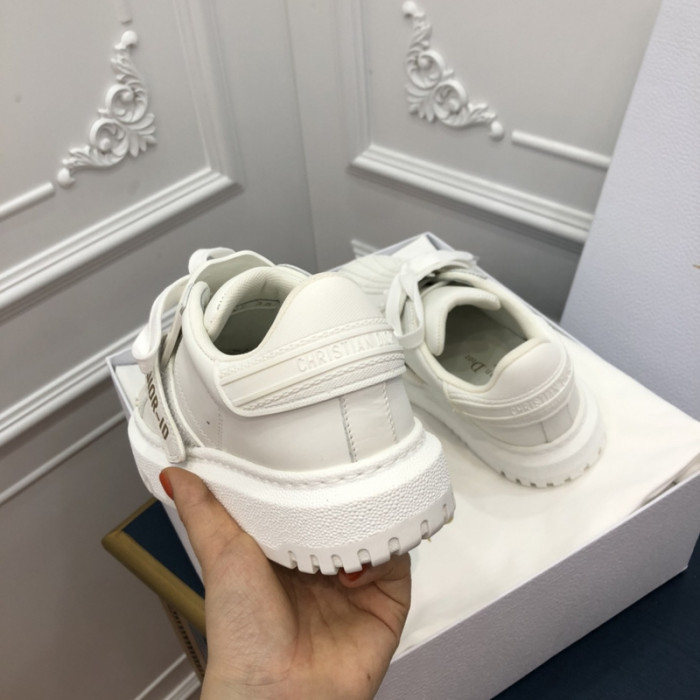 dr trainer sneaker