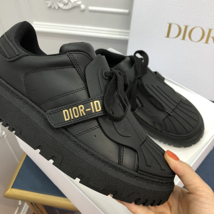 dr trainer sneaker