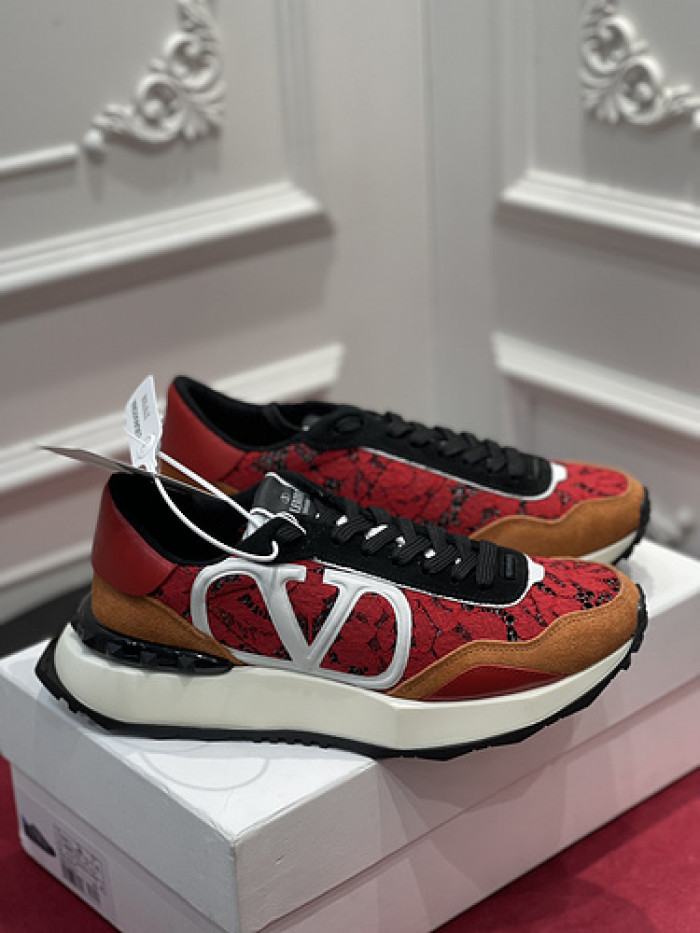 v*lentino sneaker