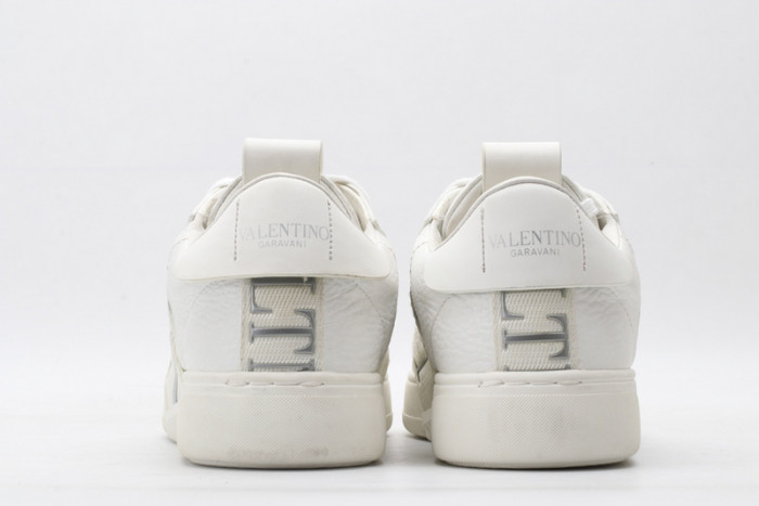 v*lentino sneaker