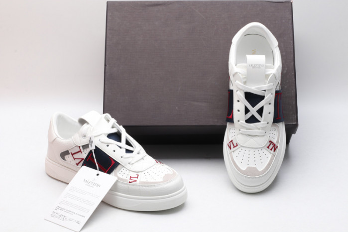 v*lentino sneaker