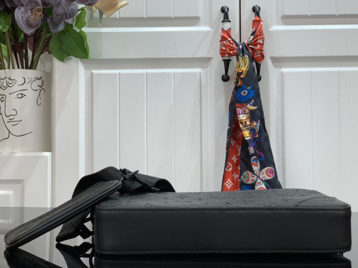 LU VI BAG 27x18.5x4.5cm