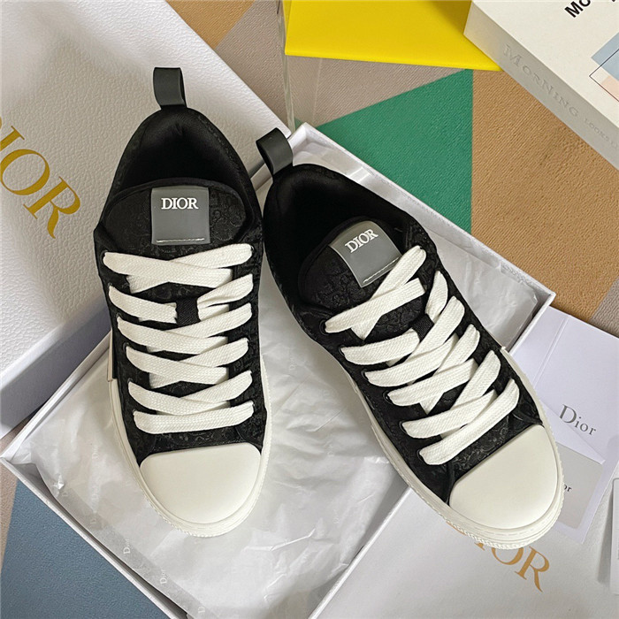 dr b23 sneakers