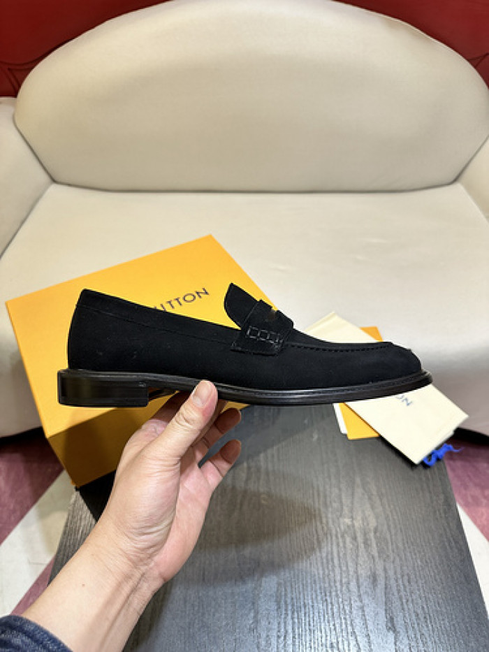 lovt loafer