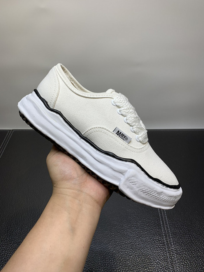Ma*s*n mihara yasuhiro sneaker