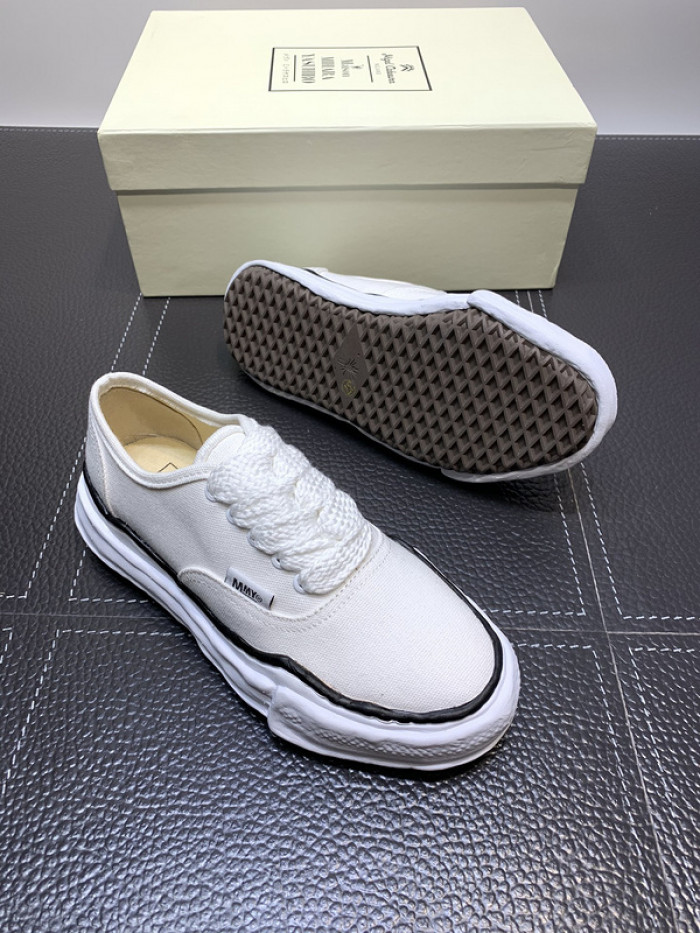 Ma*s*n mihara yasuhiro sneaker