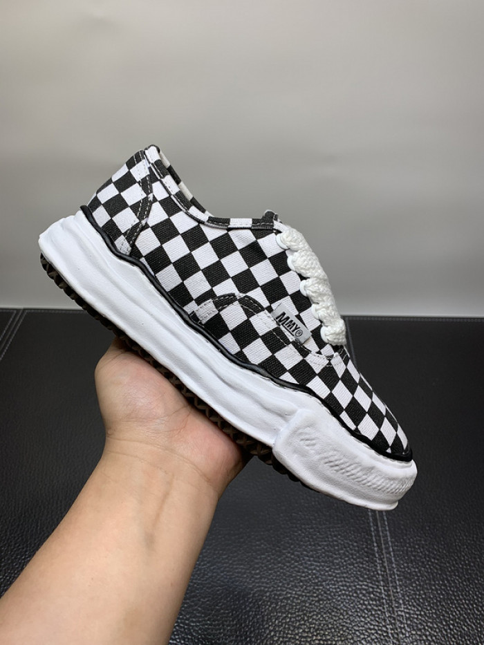 Ma*s*n mihara yasuhiro sneaker