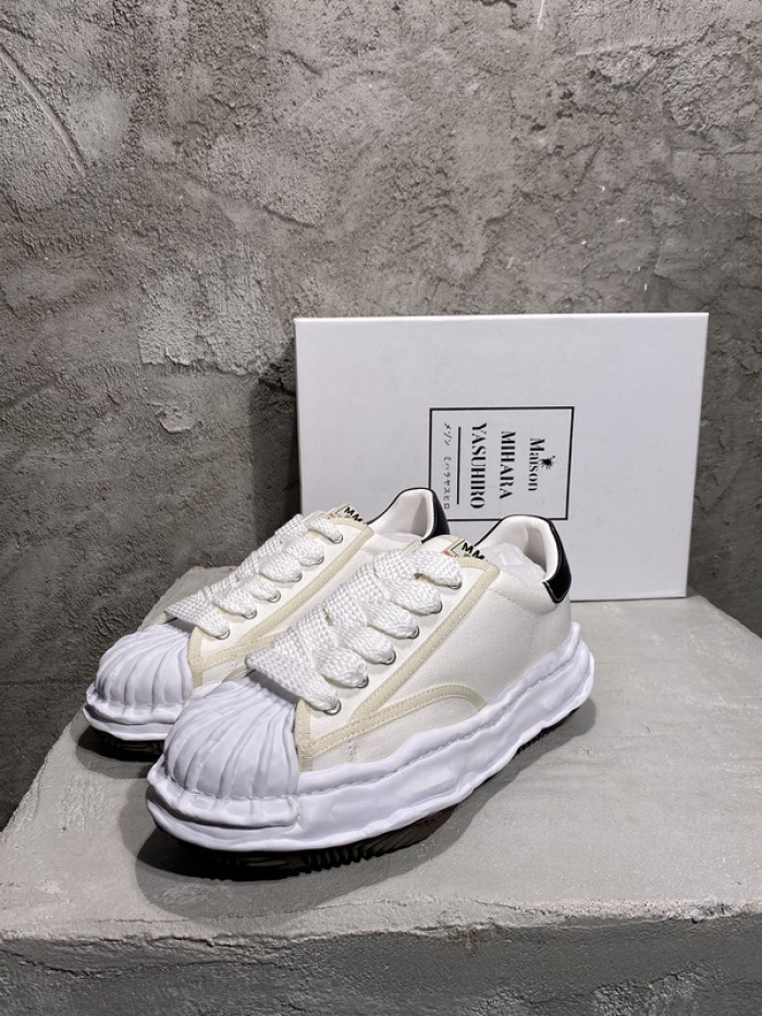 Ma*s*n mihara yasuhiro sneaker