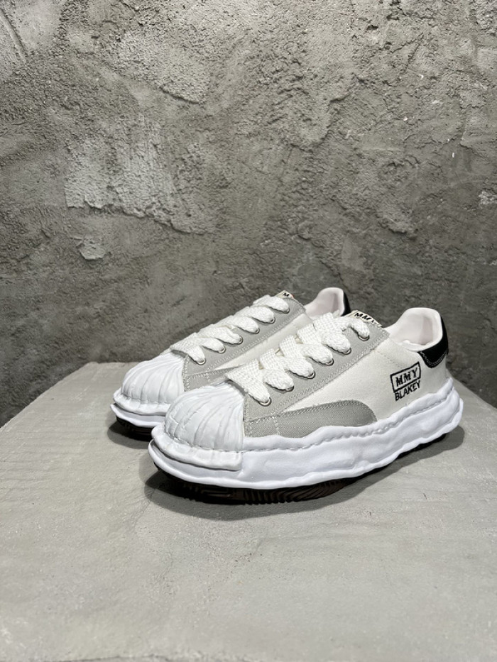 Ma*s*n mihara yasuhiro sneaker