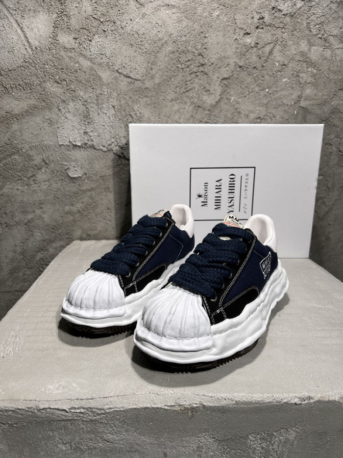 Ma*s*n mihara yasuhiro sneaker