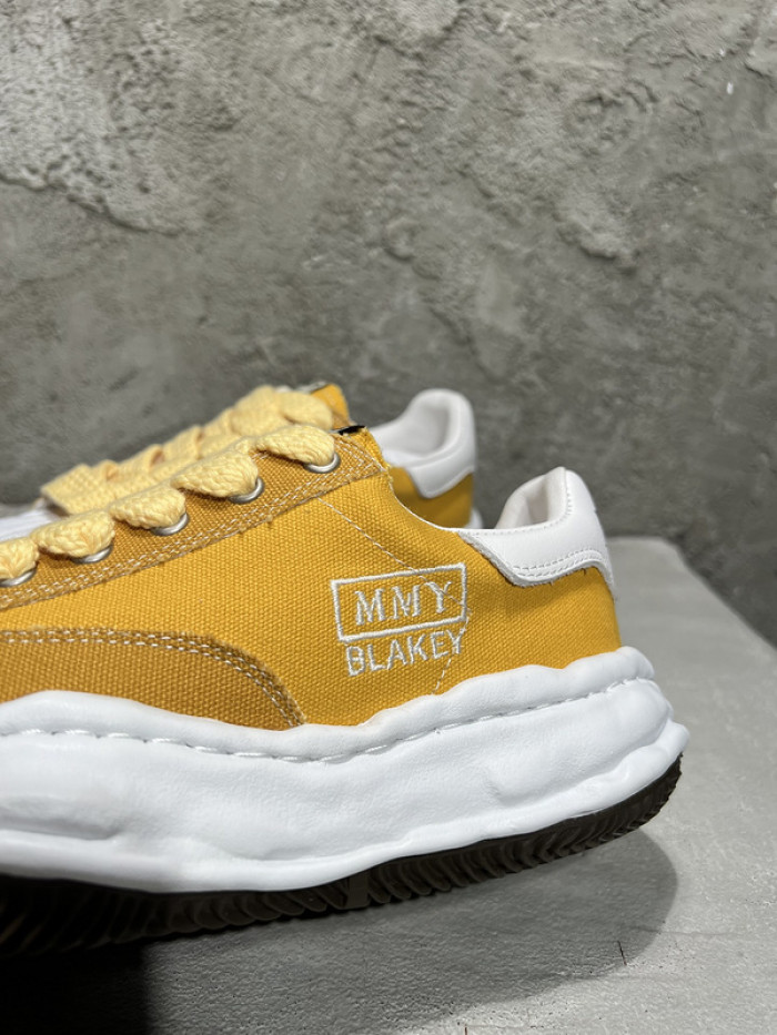 Ma*s*n mihara yasuhiro sneaker