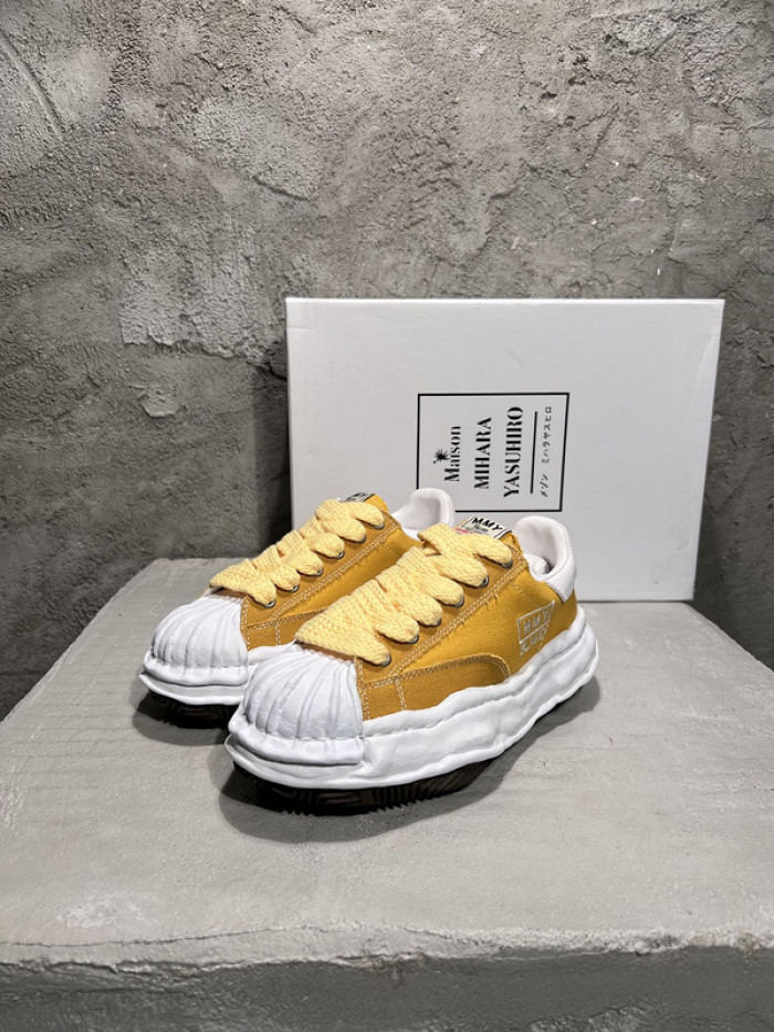 Ma*s*n mihara yasuhiro sneaker