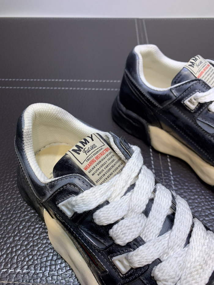 Ma*s*n mihara yasuhiro sneaker