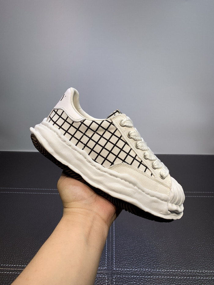 Ma*s*n mihara yasuhiro sneaker