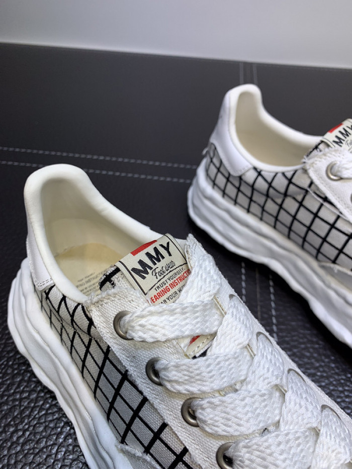 Ma*s*n mihara yasuhiro sneaker