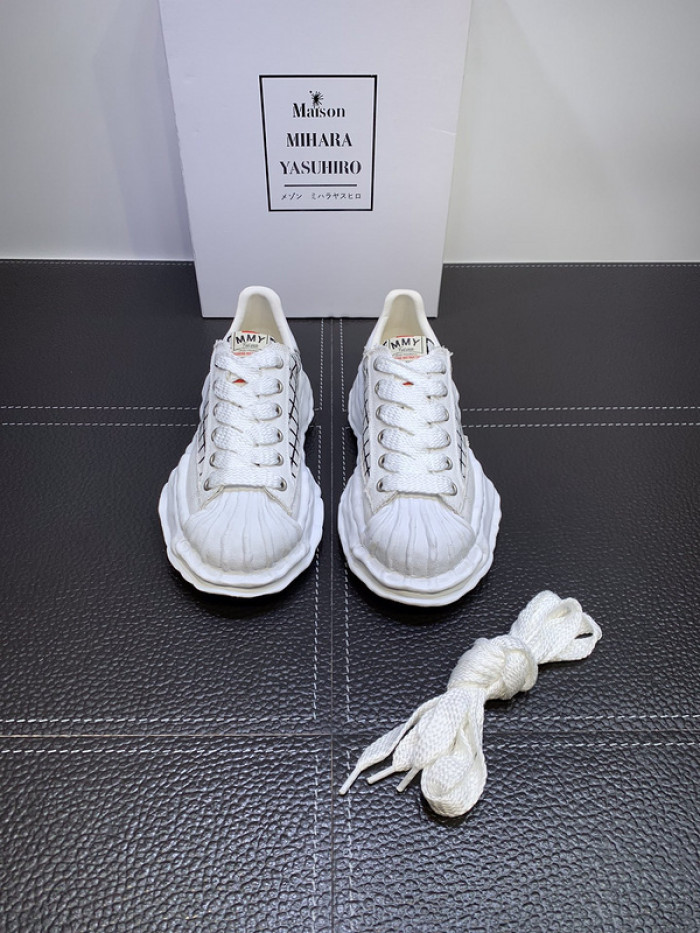 Ma*s*n mihara yasuhiro sneaker