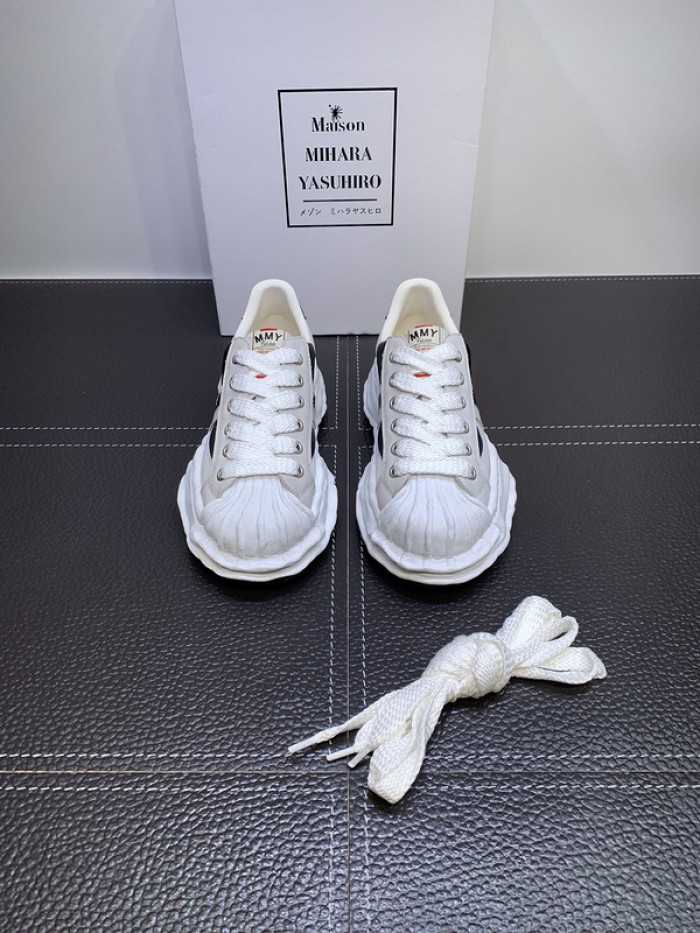 Ma*s*n mihara yasuhiro sneaker
