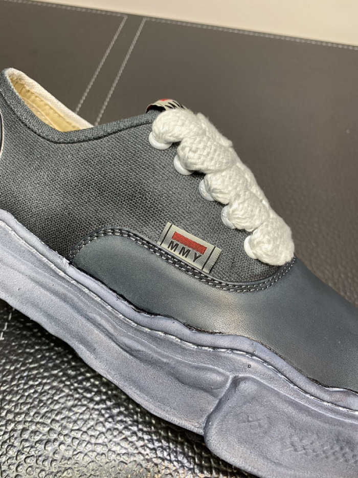 Ma*s*n mihara yasuhiro sneaker