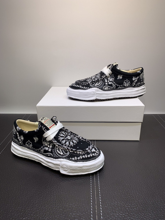 Ma*s*n mihara yasuhiro sneaker