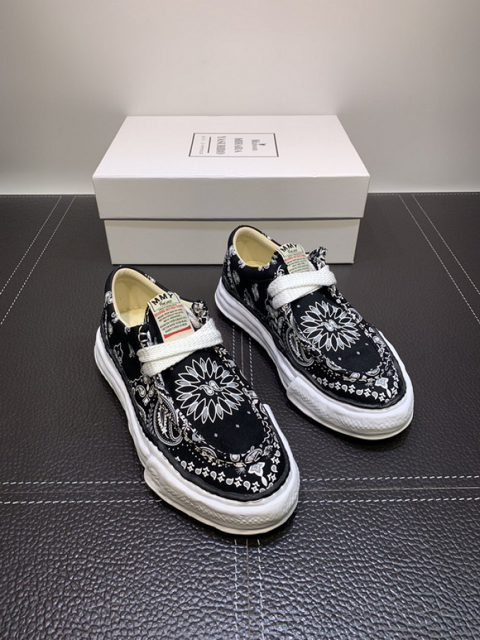 Ma*s*n mihara yasuhiro sneaker
