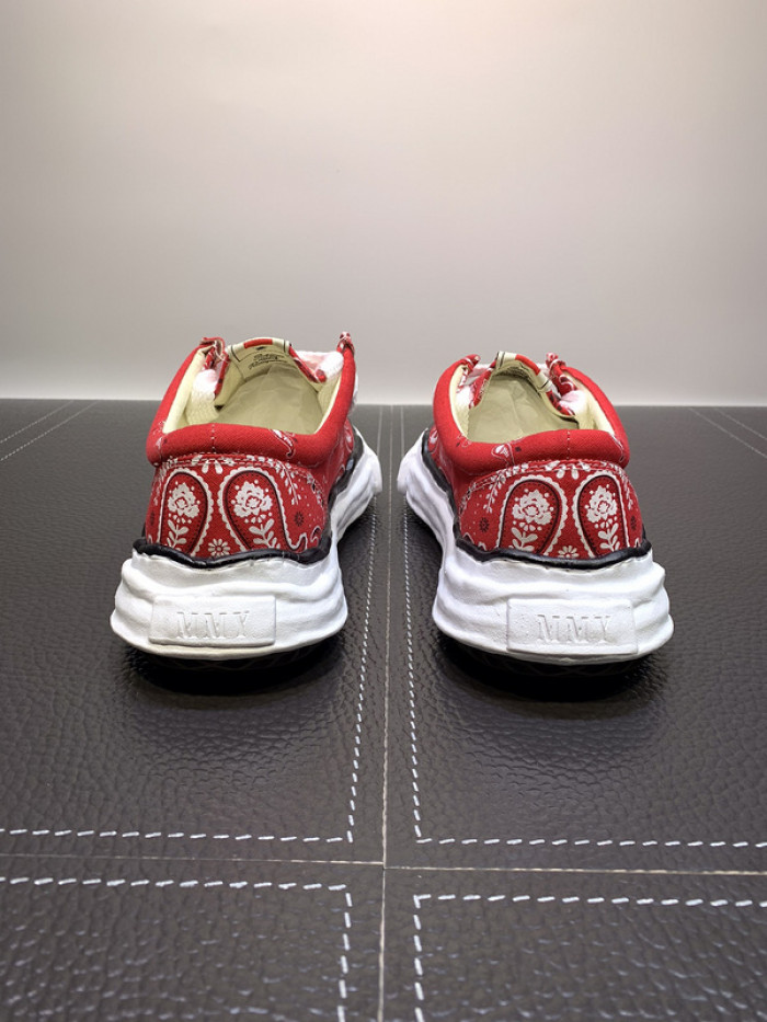 Ma*s*n mihara yasuhiro sneaker