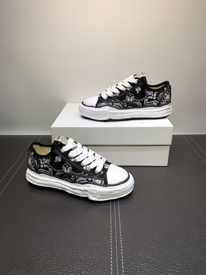 Ma*s*n mihara yasuhiro sneaker