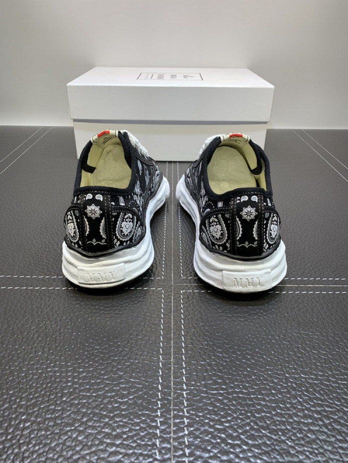 Ma*s*n mihara yasuhiro sneaker