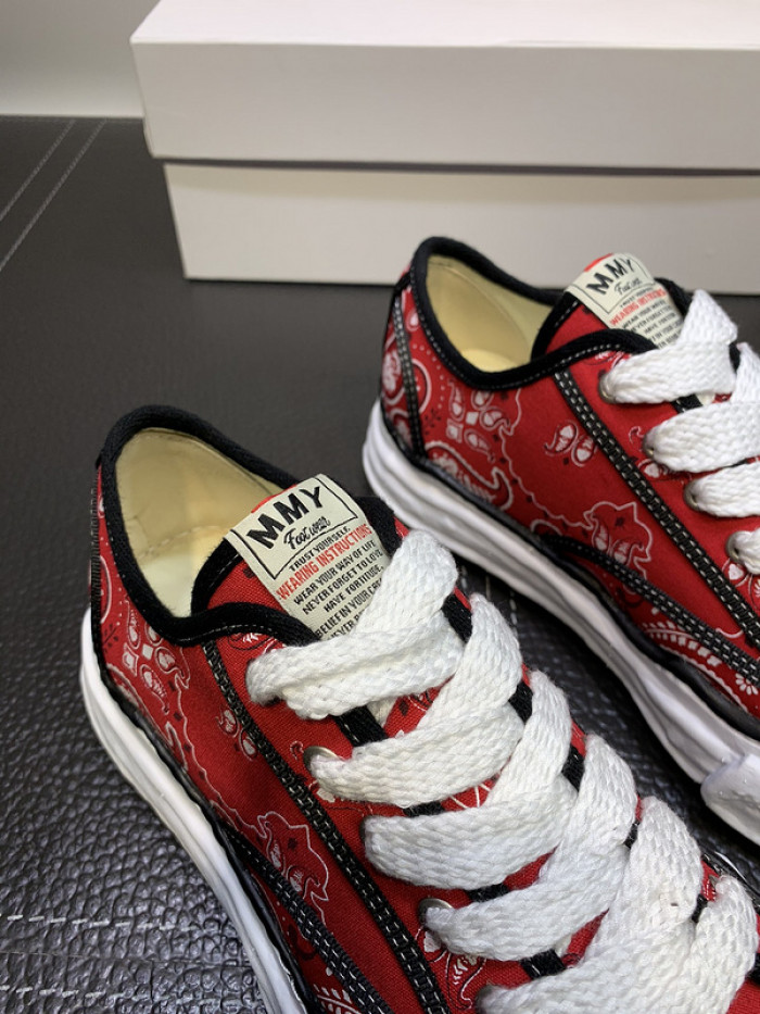 Ma*s*n mihara yasuhiro sneaker