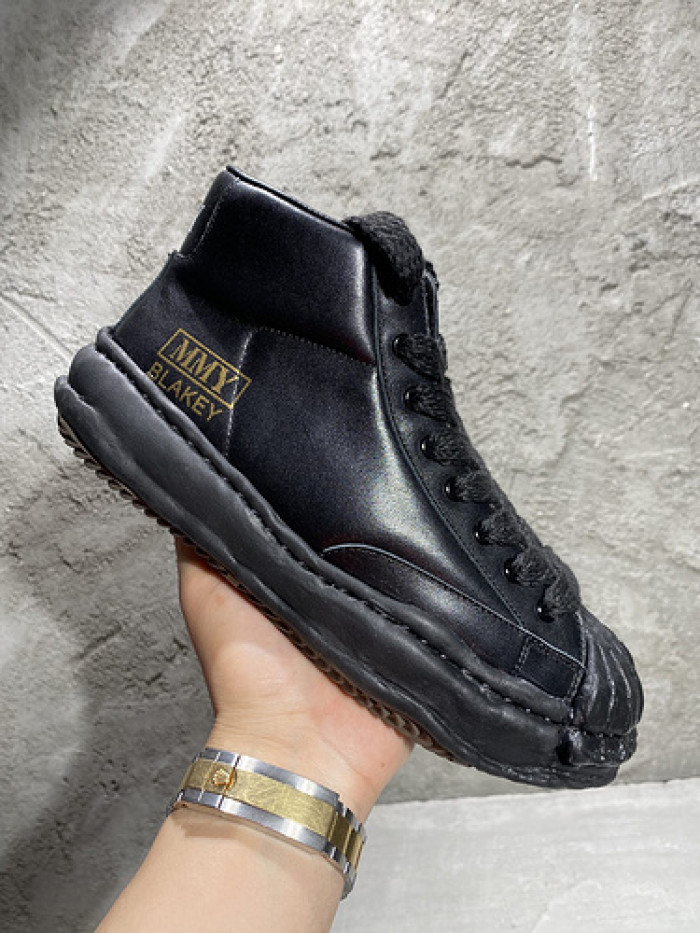 Ma*s*n mihara yasuhiro sneaker