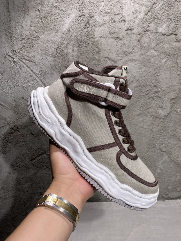 Ma*s*n mihara yasuhiro sneaker
