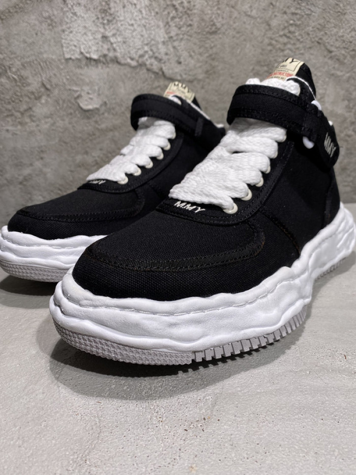 Ma*s*n mihara yasuhiro sneaker