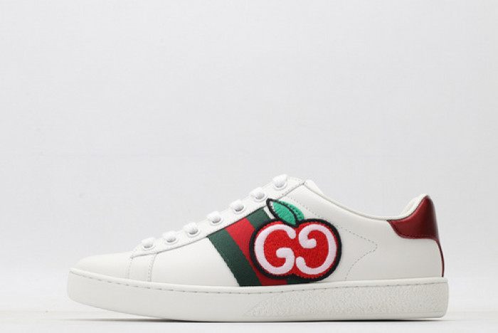gi ace embroidered low-top sneaker