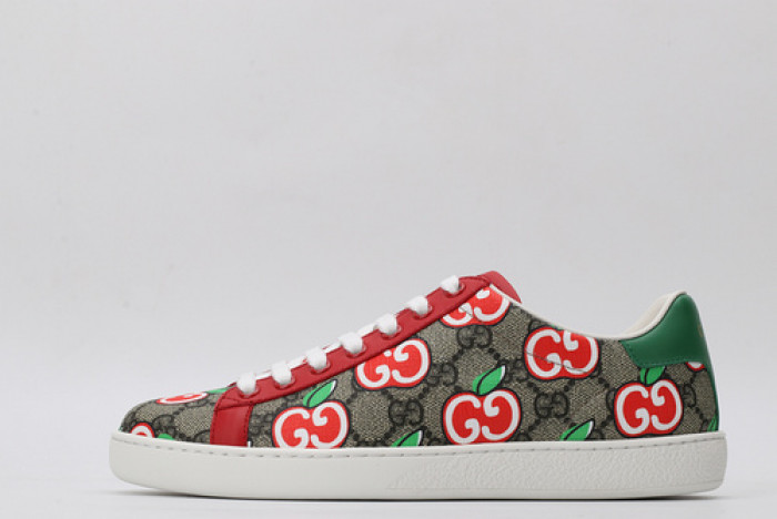 gi ace embroidered low-top sneaker