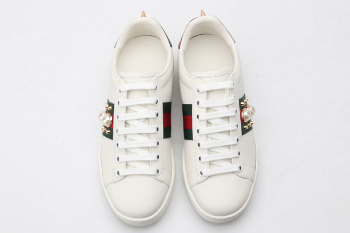 gi ace embroidered low-top sneaker