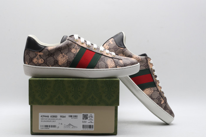 gi ace embroidered low-top sneaker